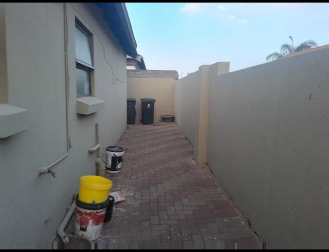 4 BEDROOM HOUSE FOR SALE IN DAWN PARK EXT